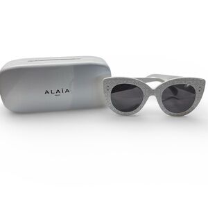 Alaïa Paris Cat Eye Crystal Studded Sunglasses White Grey AA0042S NIB